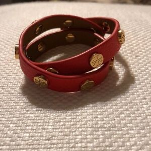 Tory burch pebbled leather wrap bracelet